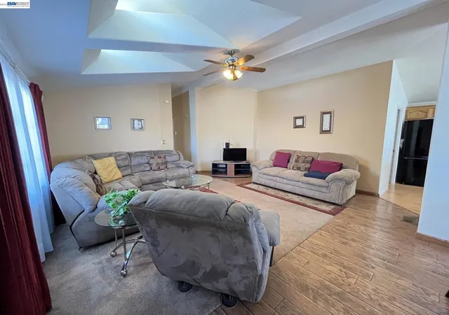 5th image of 1370 Buckingham Way, Hayward, CA 94544 | MLS# 41143884