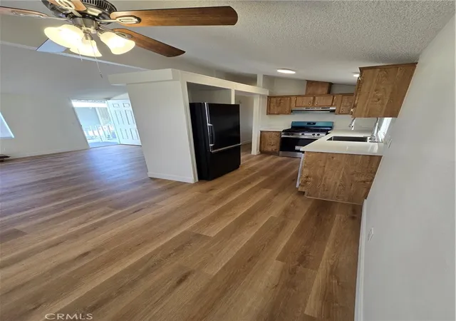 Photo 3 of Manufactured home for sale at 913 Grand #144, San Jacinto, CA 92582 | MLS# PW26170431 | Listing updated on 2026-09-22