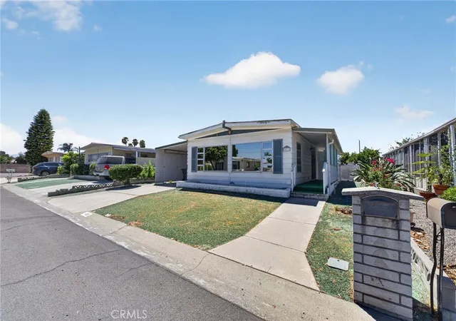 2nd image of 821 San Luis, Hemet, CA 92543 | MLS# SW26170337