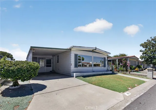 3rd image of 821 San Luis, Hemet, CA 92543 | MLS# SW26170337