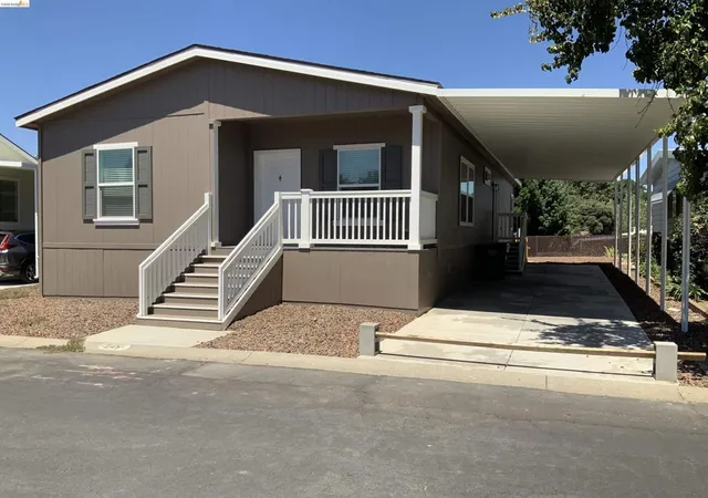 2nd image of 245 Aloha Way, Pittsburg, CA 94565 | MLS# 41143887