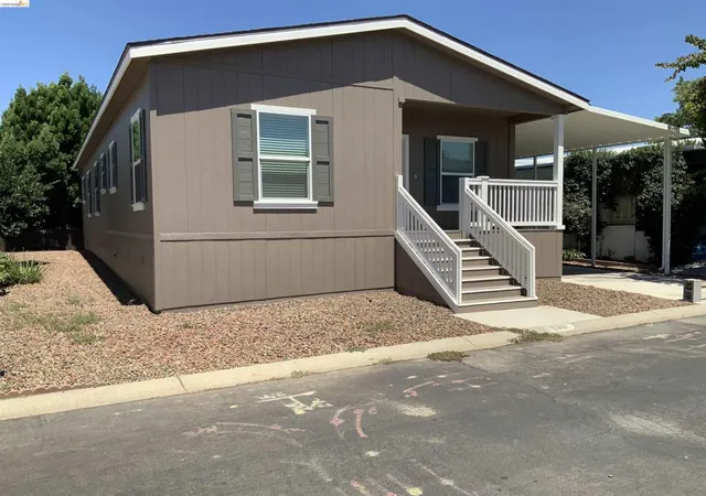 3rd image of 245 Aloha Way, Pittsburg, CA 94565 | MLS# 41143887