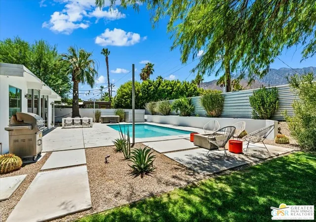 Photo 1 of Single family home for sale at 2889 N Davis Way, Palm Springs, CA 92262 | MLS# 26850391PS | Listing updated on 2026-09-28