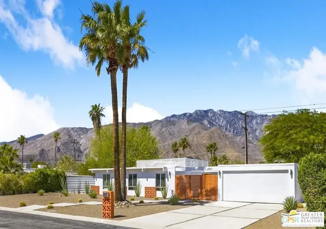 Photo 3 of Single family home for sale at 2889 N Davis Way, Palm Springs, CA 92262 | MLS# 26850391PS | Listing updated on 2026-09-28
