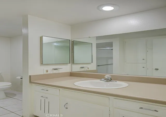 2nd image of 184 Avenida Majorca, Laguna Woods, CA 92637