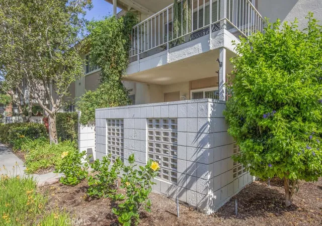 2nd image of 184 Avenida Majorca #C, Laguna Woods, CA 92637 | MLS# OC26170460