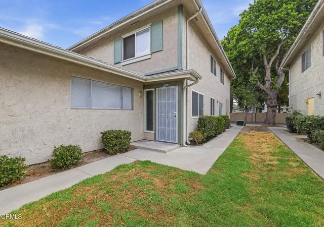 1st image of 2570 Rudder Ave, Port Hueneme, CA 93041 | MLS# V1-38010