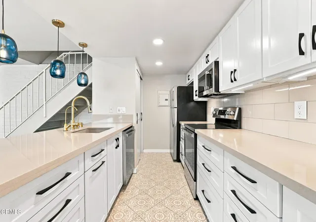 5th image of 2570 Rudder Ave, Port Hueneme, CA 93041 | MLS# V1-38010