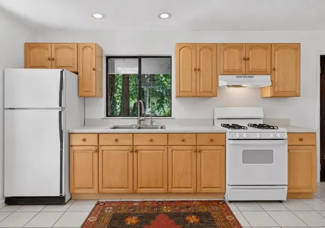 Photo 4 of Single family home for sale at 3750 Trout Gulch Rd, Aptos, CA 95003 | MLS# ML82056599 | Listing updated on 2026-09-22