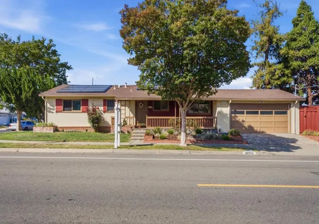 3rd image of 30713 Prestwick Ave, Hayward, CA 94544 | MLS# ML82055086