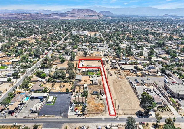 4th image of 8082 Jurupa Valley Rd, Jurupa Valley, CA 91752 | MLS# HD26170445