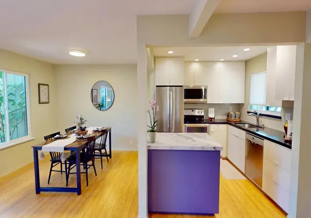 Photo 3 of Townhouse for sale at 584 Spinnaker Ct, Santa Cruz, CA 95062 | MLS# ML82056602 | Listing updated on 2026-10-05