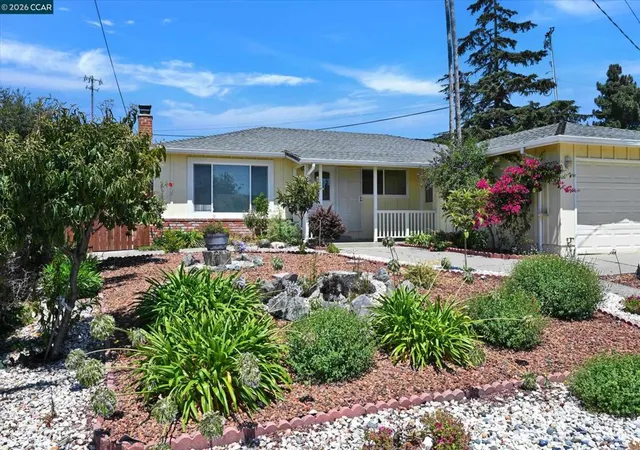 3rd image of 2123 Murphy Dr, San Pablo, CA 94806 | MLS# 41143894