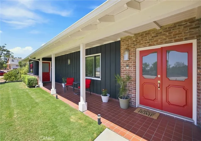 Photo 3 of Single family home for sale at 1019 Riverview Dr, Fallbrook, CA 92028 | MLS# SW26170123 | Listing updated on 2026-10-10