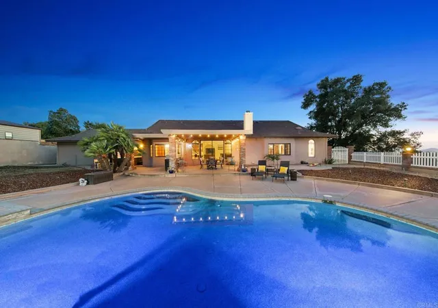 4th image of 15404 El Capitan Real Ln, El Cajon, CA 92021 | MLS# PTP2605909