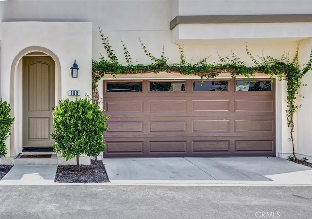 Photo 3 of Condo for sale at 108 High Meadow, Lake Forest, CA 92610 | MLS# LG26164545 | Listing updated on 2026-09-30