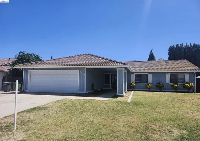 1st image of 2930 Lincoln Blvd, Tracy, CA 95376 | MLS# 41143902