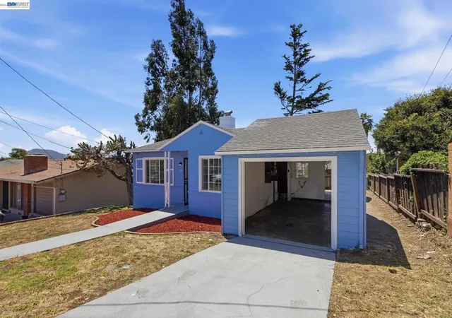 3rd image of 1333 Mariposa St, Richmond, CA 94804 | MLS# 41143907