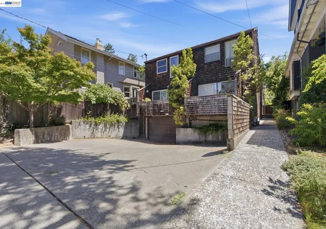 2nd image of 2603 Benvenue Ave, Berkeley, CA 94704