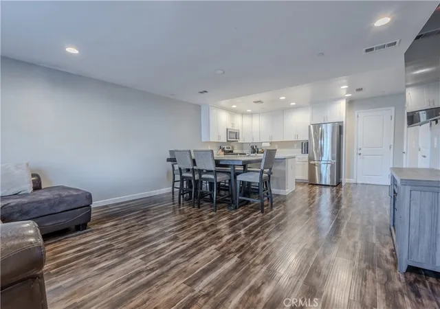 Listing Photo 3 - Condo for sale in building located at 16408 Valencia Ave, Fontana, CA 92335 - Unit #510