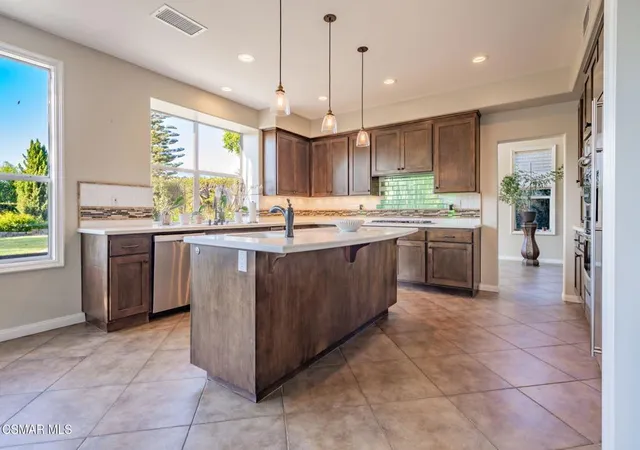 Photo 2 of Single family home for sale at 713 Twillin Ct, Simi Valley, CA 93065 | MLS# 226003714 | Listing updated on 2026-10-08