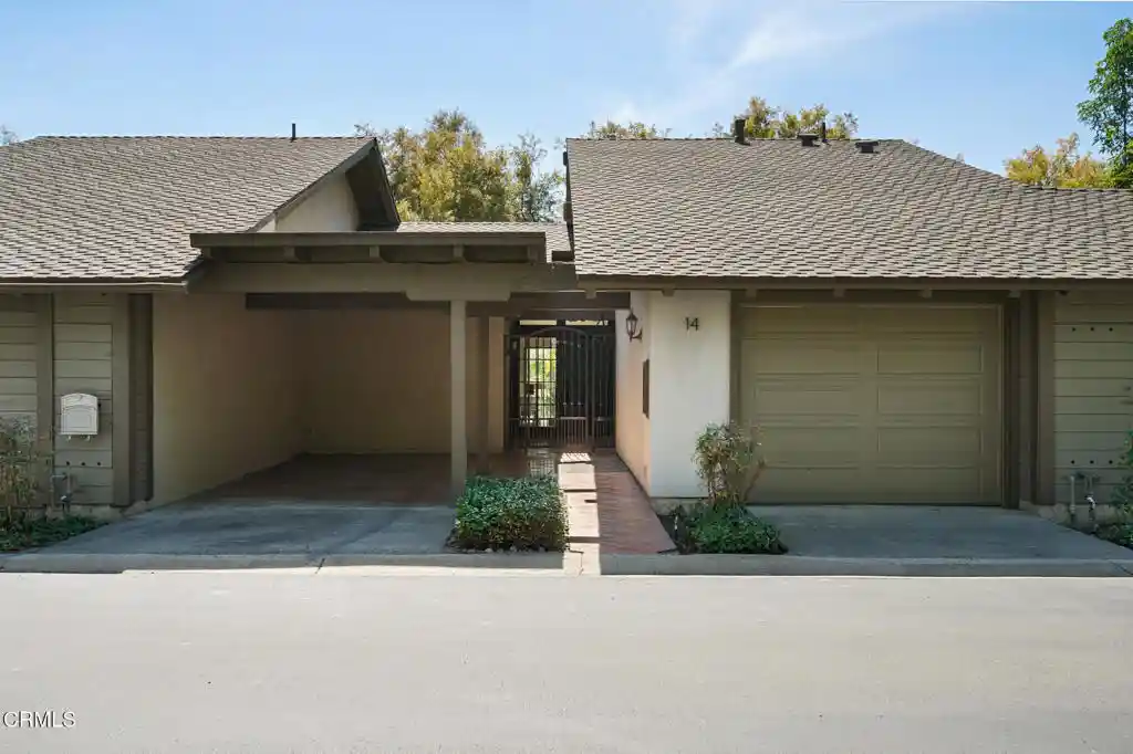 Townhouse for sale at 14 Montanas Sud #63, Irvine, CA 92612 | MLS# P1-28327