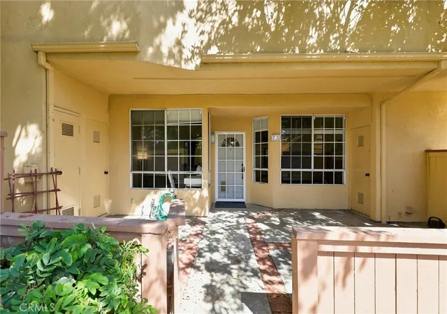 Photo 2 of Condo for sale at 73 Alberti Aisle, Irvine, CA 92614 | MLS# OC26169227 | Listing updated on 2026-09-11