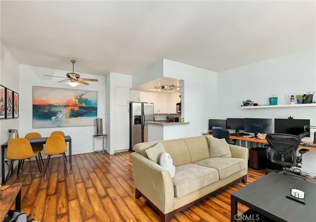 Listing Photo 4 - Condo for sale in building located at 73 Alberti Aisle, Irvine, CA 92614