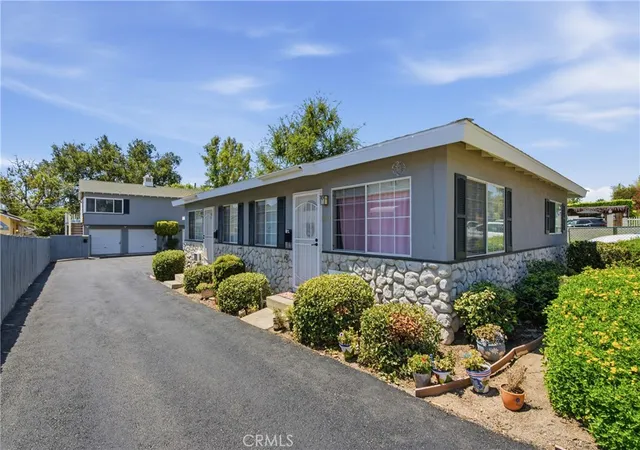 Photo 2 of Multi family home for sale at 2152 E Washington, Pasadena, CA 91104 | MLS# AR26168649 | Listing updated on 2026-09-01