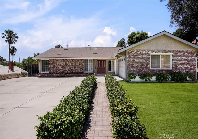Photo 1 of Single family home for sale at 13719 Gavina Ave, Sylmar, CA 91342 | MLS# SR26169923 | Listing updated on 2026-09-26