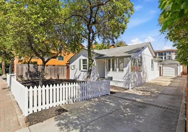 Photo 3 of Single family home for sale at 641 Waltermire St, Belmont, CA 94002 | MLS# ML82056648 | Listing updated on 2026-10-09