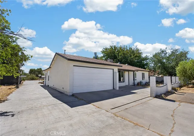 Photo 3 of Single family home for sale at 40196 177th Street E, Palmdale, CA 93591 | MLS# SR26164129 | Listing updated on 2026-09-01