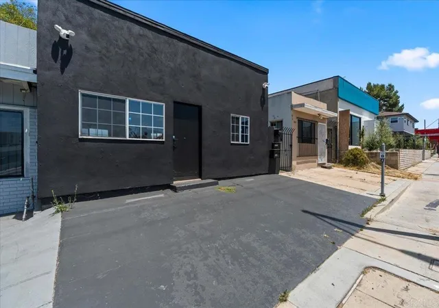 Photo 4 of Multi family home for sale at 1343 45 Highland Ave, National City, CA 91950 | MLS# NDP2607364 | Listing updated on 2026-10-12