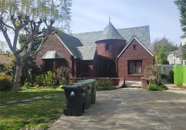 Photo 1 of Sale Pending at 247 S Carmelina, Los Angeles, CA 90049 | MLS# SR26171101 | Listing updated on 2026-10-05