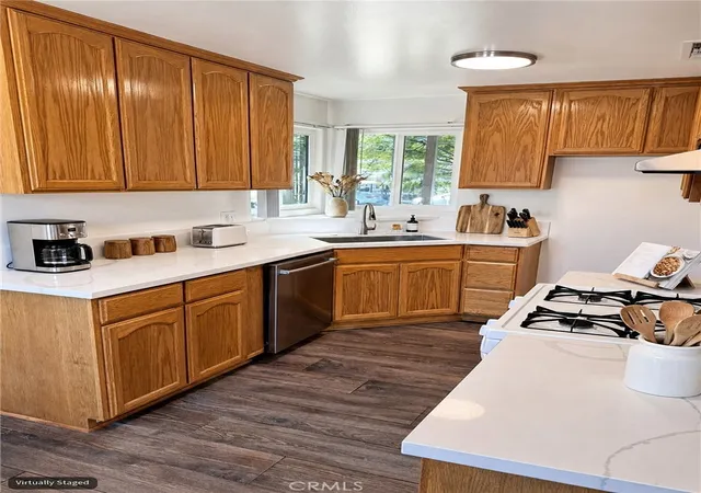 Photo 3 of Single family home for sale at 20146 Hartland, Winnetka, CA 91306 | MLS# PF26170935 | Listing updated on 2026-10-09