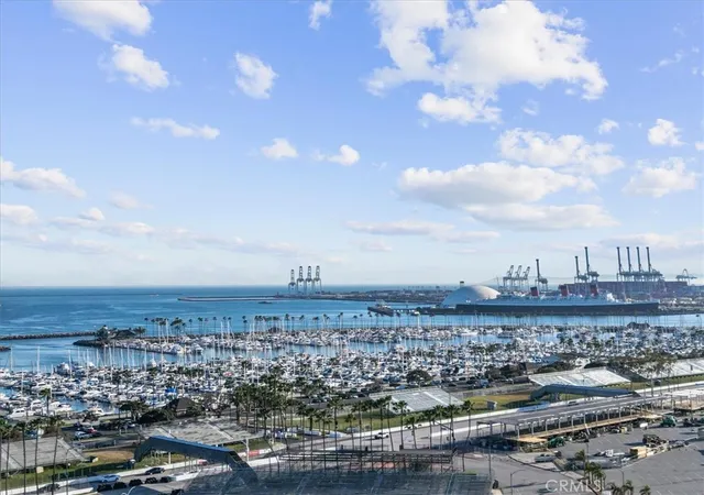 Listing Photo 5 - Condo for sale in building located at 100 Atlantic, Long Beach, CA 90802 - Unit #1115