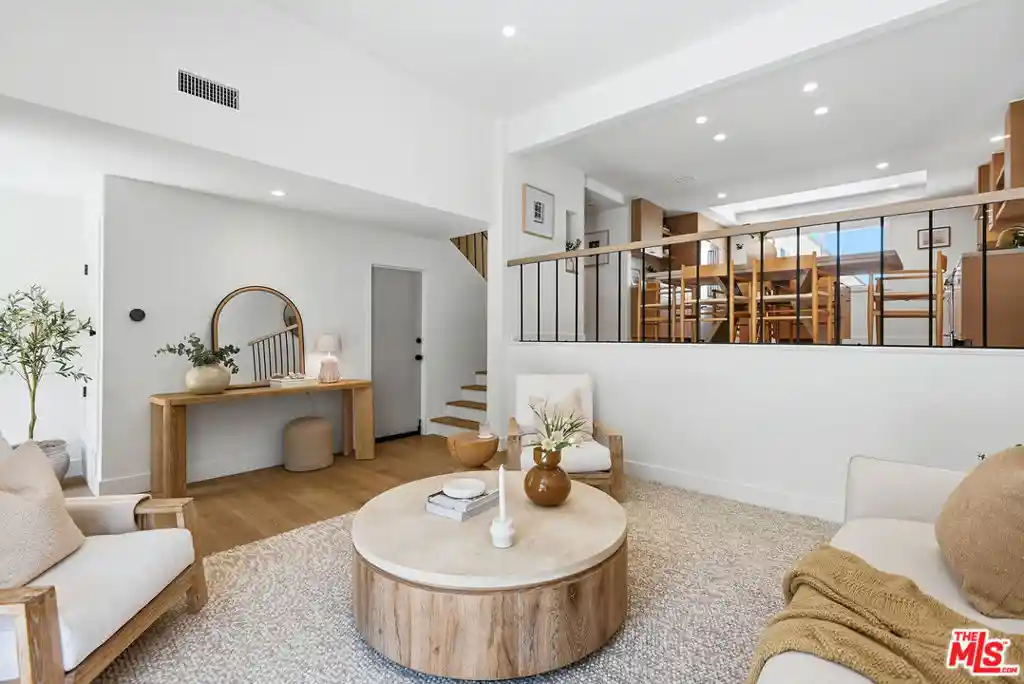 Townhouse for sale at 4800 La Villa Marina #C, Marina Del Rey, CA 90292 | MLS# 26868943