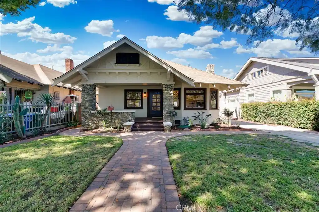 Single family home for sale at 2947 S Hobart, Los Angeles, CA 90018 | MLS# RS26171228