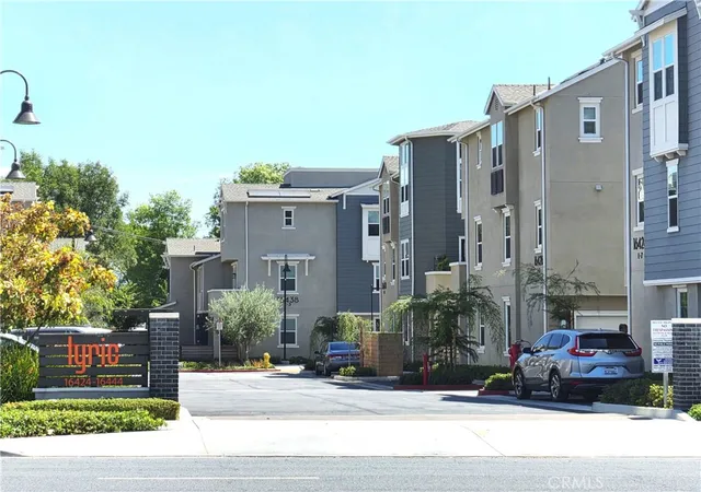 Listing Photo 3 - Condo for sale in building located at 16426 Whittier Blvd, Whittier, CA 90603 - Unit #5