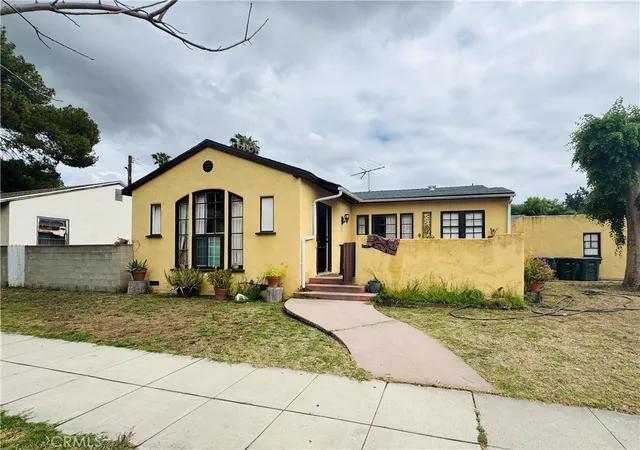 Multi family home for sale at 364 W Providencia Ave, Burbank, CA 91506 | MLS# PW26168348