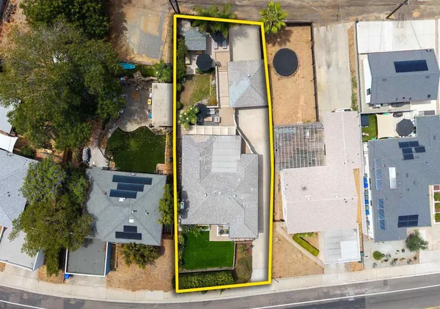 Photo 3 of Sale Pending at 4138 Massachusetts, La Mesa, CA 91941 | MLS# 260019165SD | Listing updated on 2026-09-29