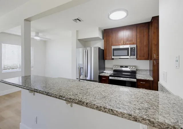 Listing Photo 4 - Condo for sale in building located at 12120 Orange Crest Ct, Lakeside, CA 92040 - Unit #2
