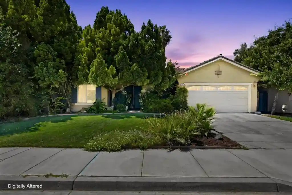 Photo 1 of Single family home for sale at 647 Elmwood Dr, Los Banos, CA 93635 | MLS# ML82056744 | Listing updated on 2026-10-18