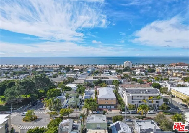 Photo 2 of Condo for sale at 2233 4th Street #3, Santa Monica, CA 90405 | MLS# 26869129 | Listing updated on 2026-10-09