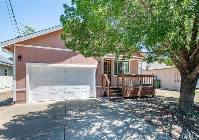 Photo 1 of Single family home for sale at 18210 Deer Holw Rd, Hidden Valley Lake, CA 95467 | MLS# LC26169372 | Listing updated on 2026-09-25
