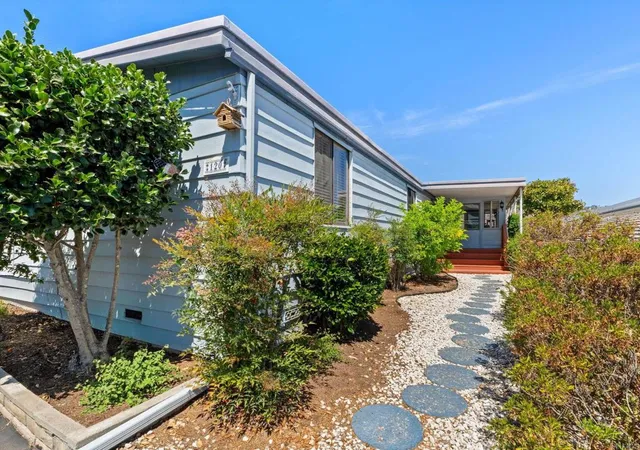 Photo 3 of Manufactured home for sale at 4650 Dulin Rd #SPC 120, Fallbrook, CA 92028 | MLS# NDP2607389 | Listing updated on 2026-09-13