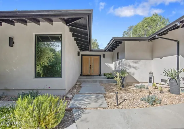 Photo 3 of Single family home for sale at 4430 Natoma Ave, Woodland Hills, CA 91364 | MLS# 226003735 | Listing updated on 2026-09-27