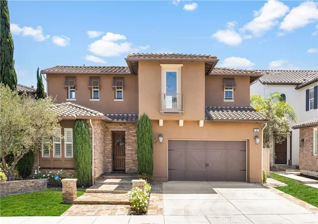 Photo 2 of Single family home for sale at 32 Corte El Brazo, San Clemente, CA 92673 | MLS# CV26171601 | Listing updated on 2026-10-11