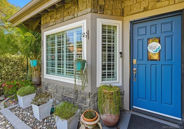 Photo 4 of Single family home for sale at 901 Rose Arbor Dr, San Marcos, CA 92078 | MLS# 260019195SD | Listing updated on 2026-09-23