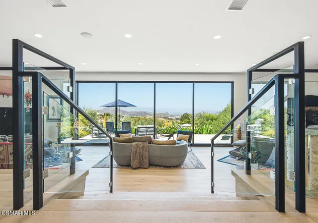 Photo 3 of Single family home for sale at 2800 Lynnview St, Newbury Park, CA 91320 | MLS# 226003737 | Listing updated on 2026-09-26